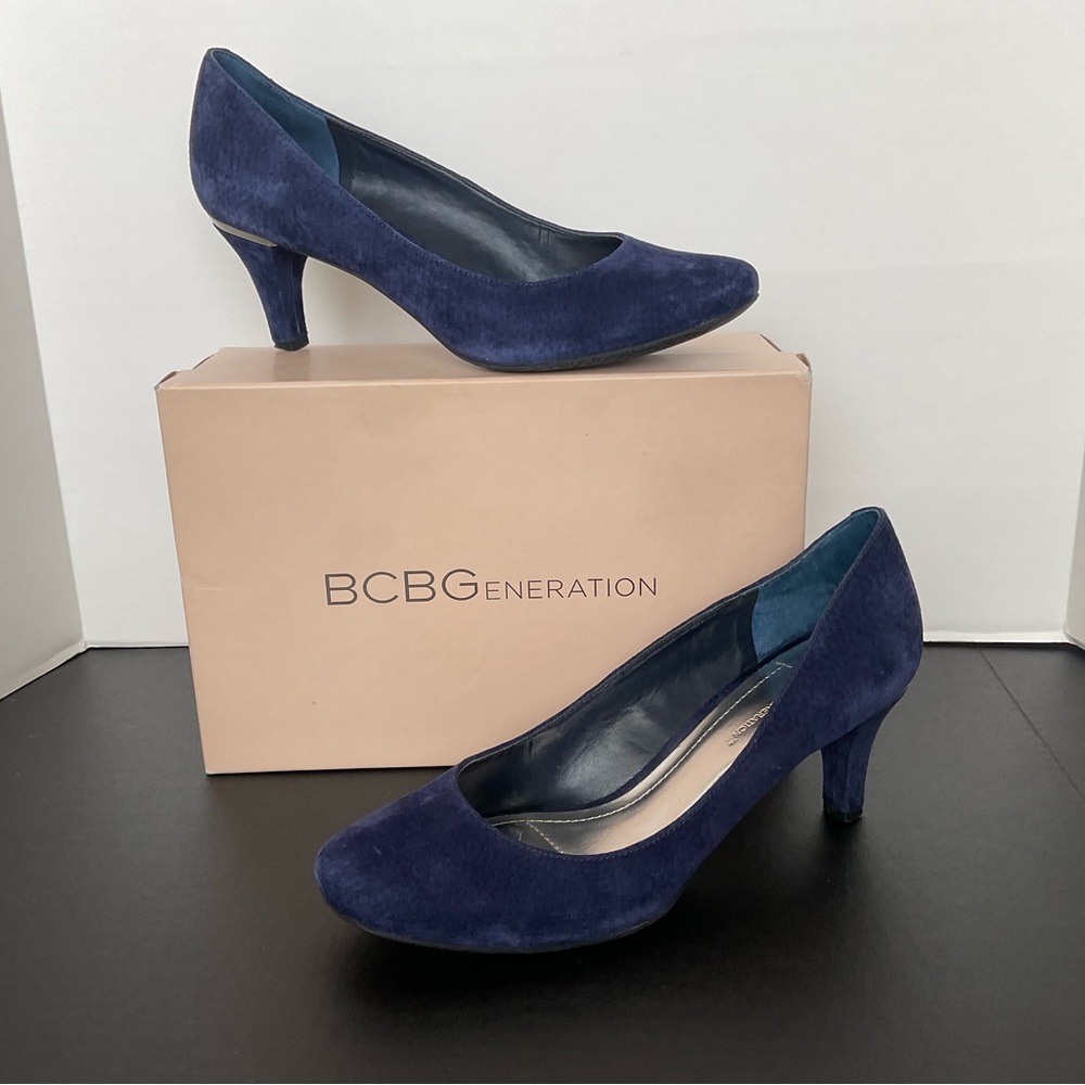 BCBGeneration Blue Suede Pumps Women’s Shoes Size 8.5M